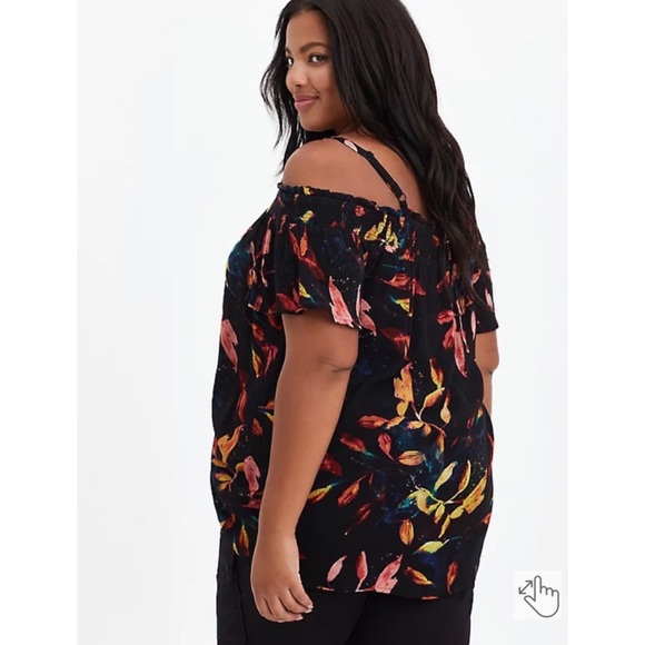 NWT TORRID Black Smocked Cold Shoulder Leaf Print - Picture 3 of 7